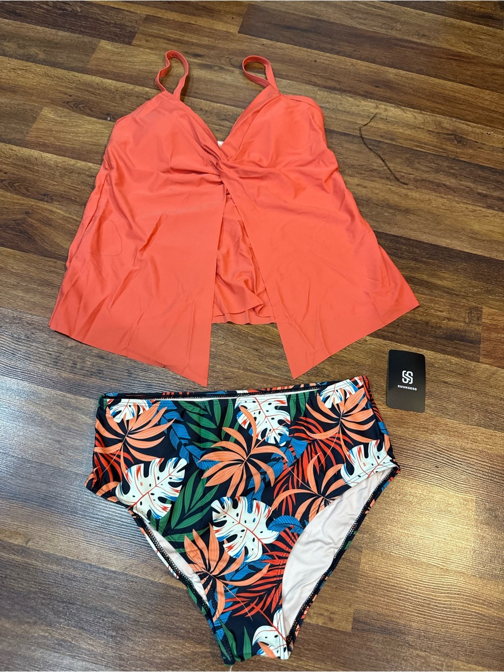 Women's Large Coral Tankini Top with Tropical Bikini Bottom NWT